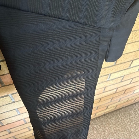 NWT Anthropologie X Blue Tassel Navy Shuler Off Shoulder Top Textured Size Small - Picture 7 of 7